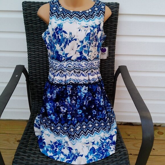 Danny & Nicole Dresses & Skirts - DANNY AND NICOLE DRESS SIZE 6 PETITE NEW WITH TAGS